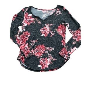 Maurices 24/7 black floral split neck cozy tee size S